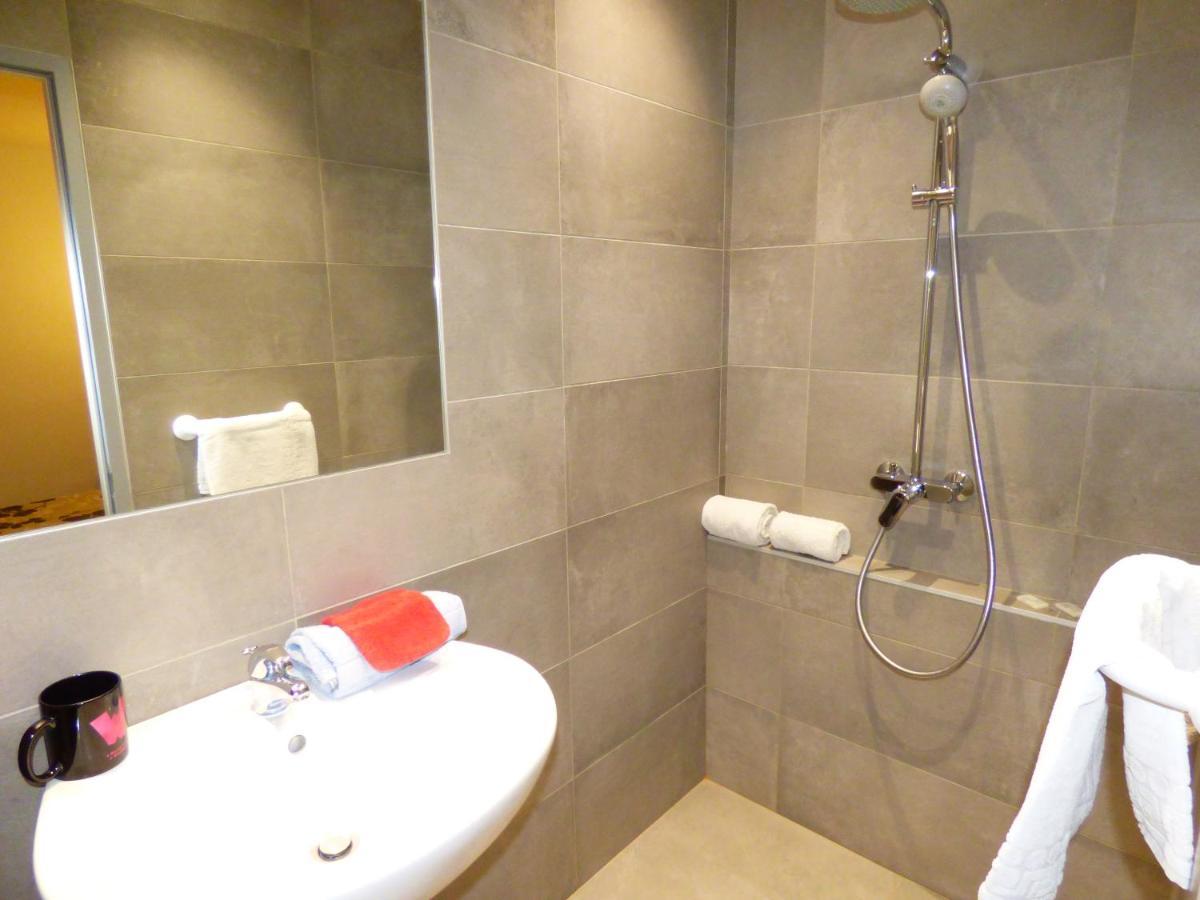 Auberge Des Avenieres Les Avenières Екстериор снимка